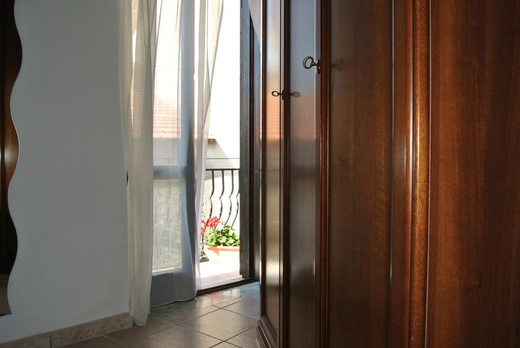 B&B Casa Antonia Trentinara Buitenkant foto