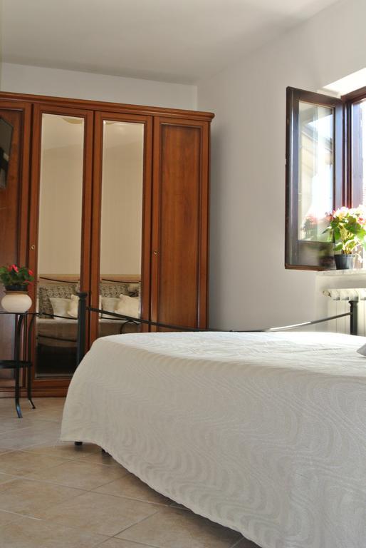 B&B Casa Antonia Trentinara Buitenkant foto