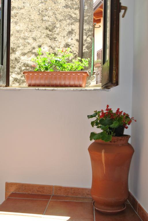 B&B Casa Antonia Trentinara Buitenkant foto
