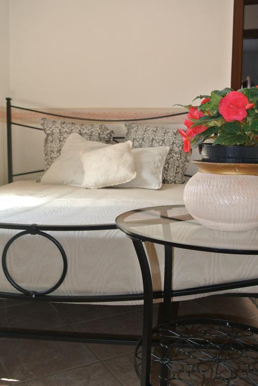 B&B Casa Antonia Trentinara Buitenkant foto