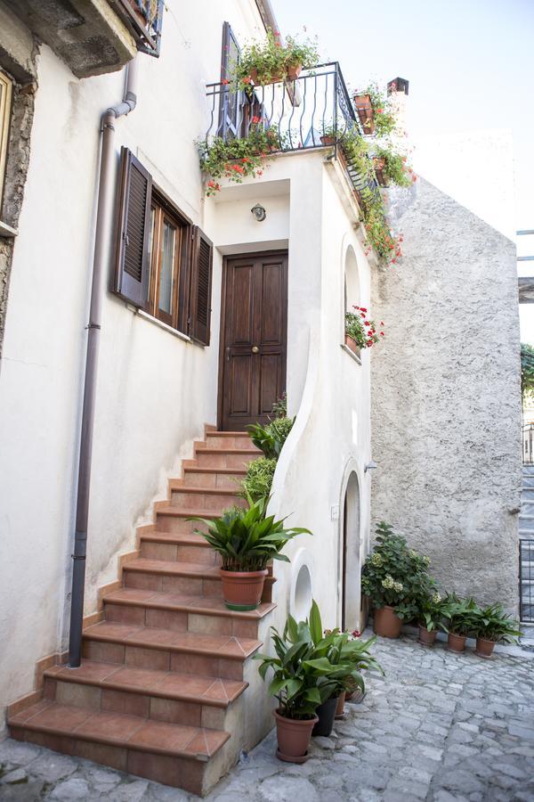 B&B Casa Antonia Trentinara Buitenkant foto
